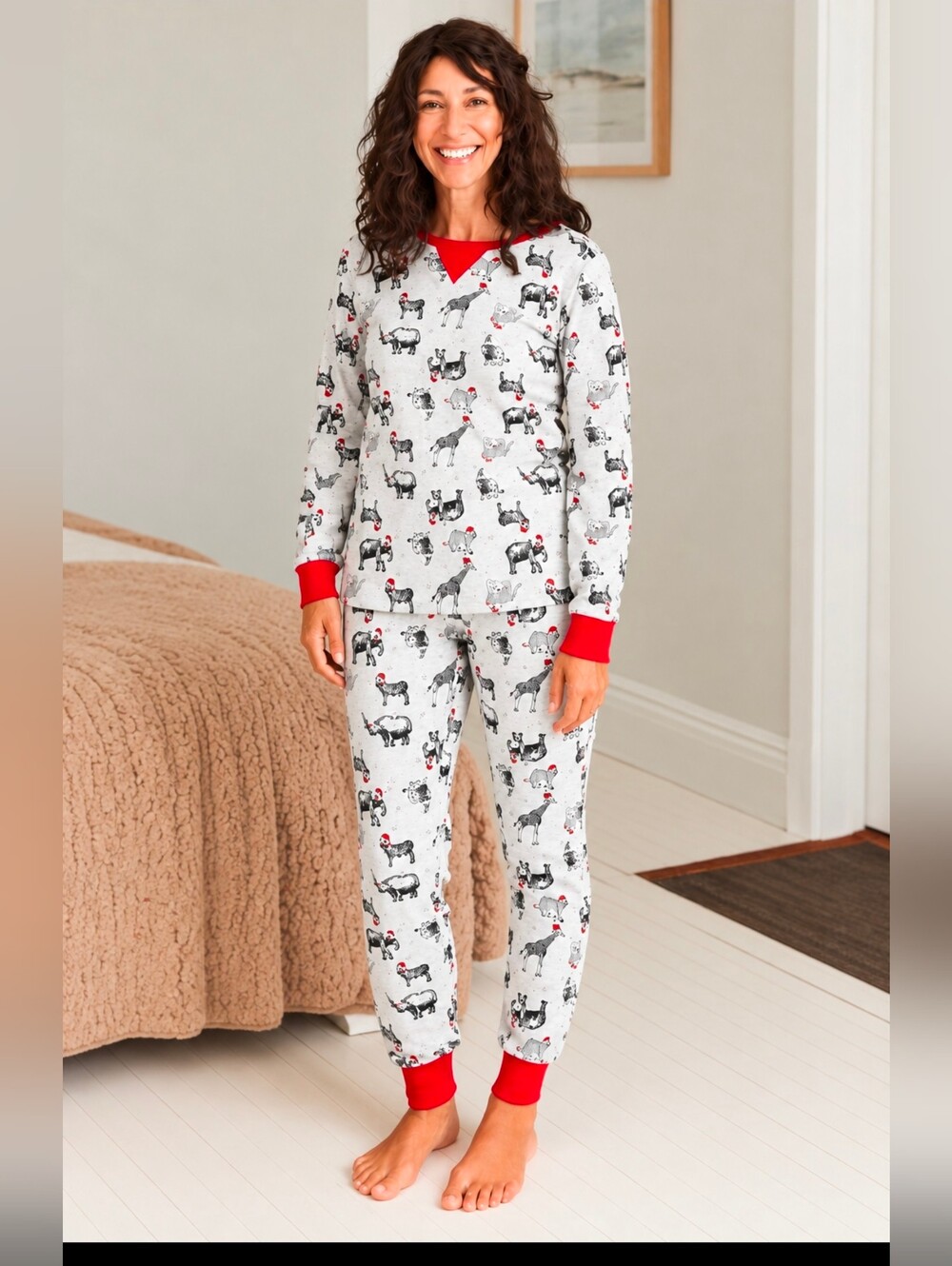 Wondershop Women's 2 Piece Safari Animal Design Size Medium Holiday Pajamas Set